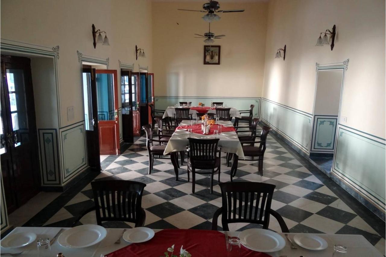 Отель Aaram Baagh By Pachar Group, Sanchi Экстерьер фото